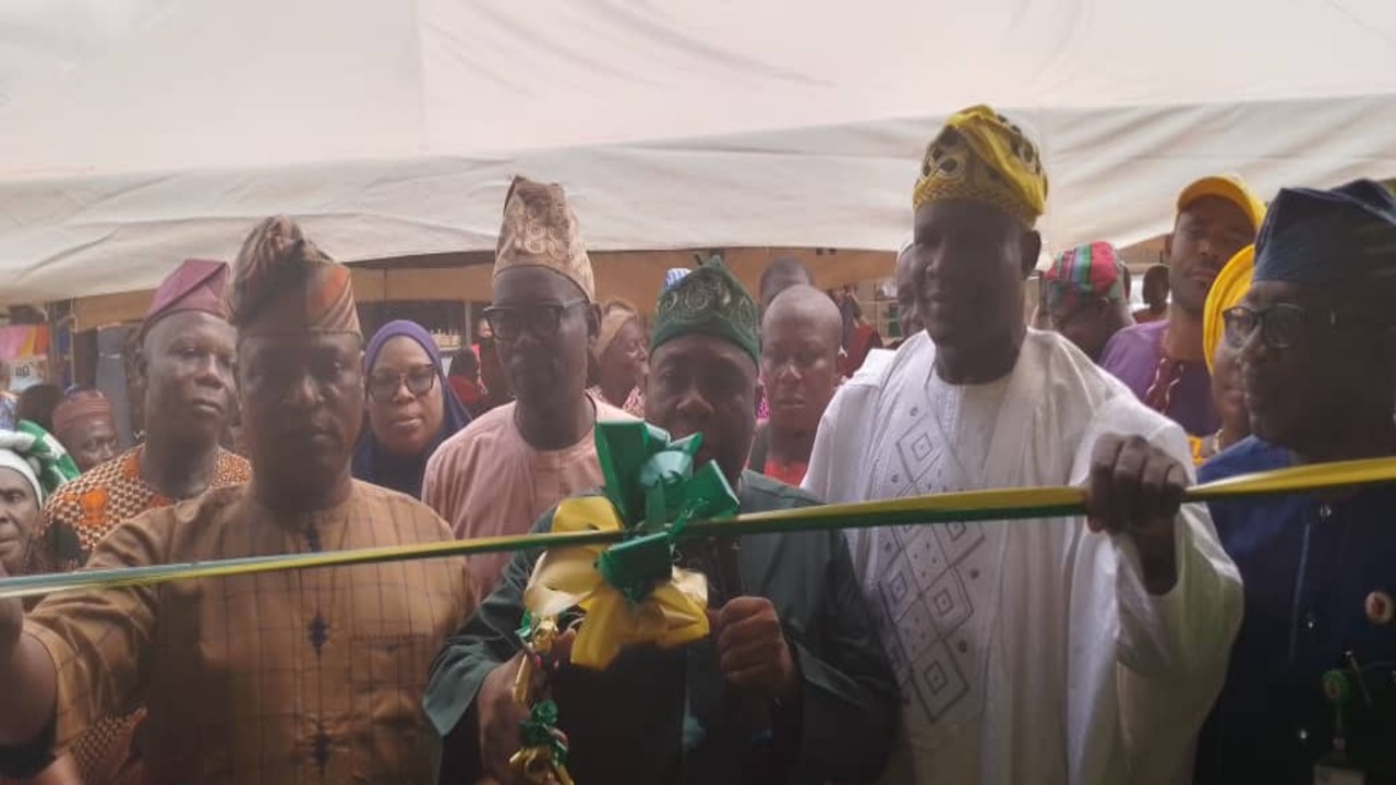 GOVT. COMMISSIONS PROJECTS IN IJEBU EAST LG